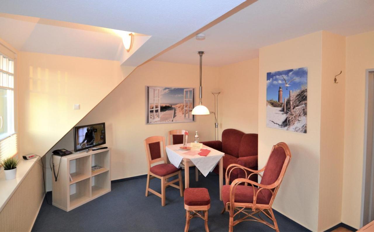 Cafe Stoermhuus Apartment Нойхарлингерзийл Екстериор снимка